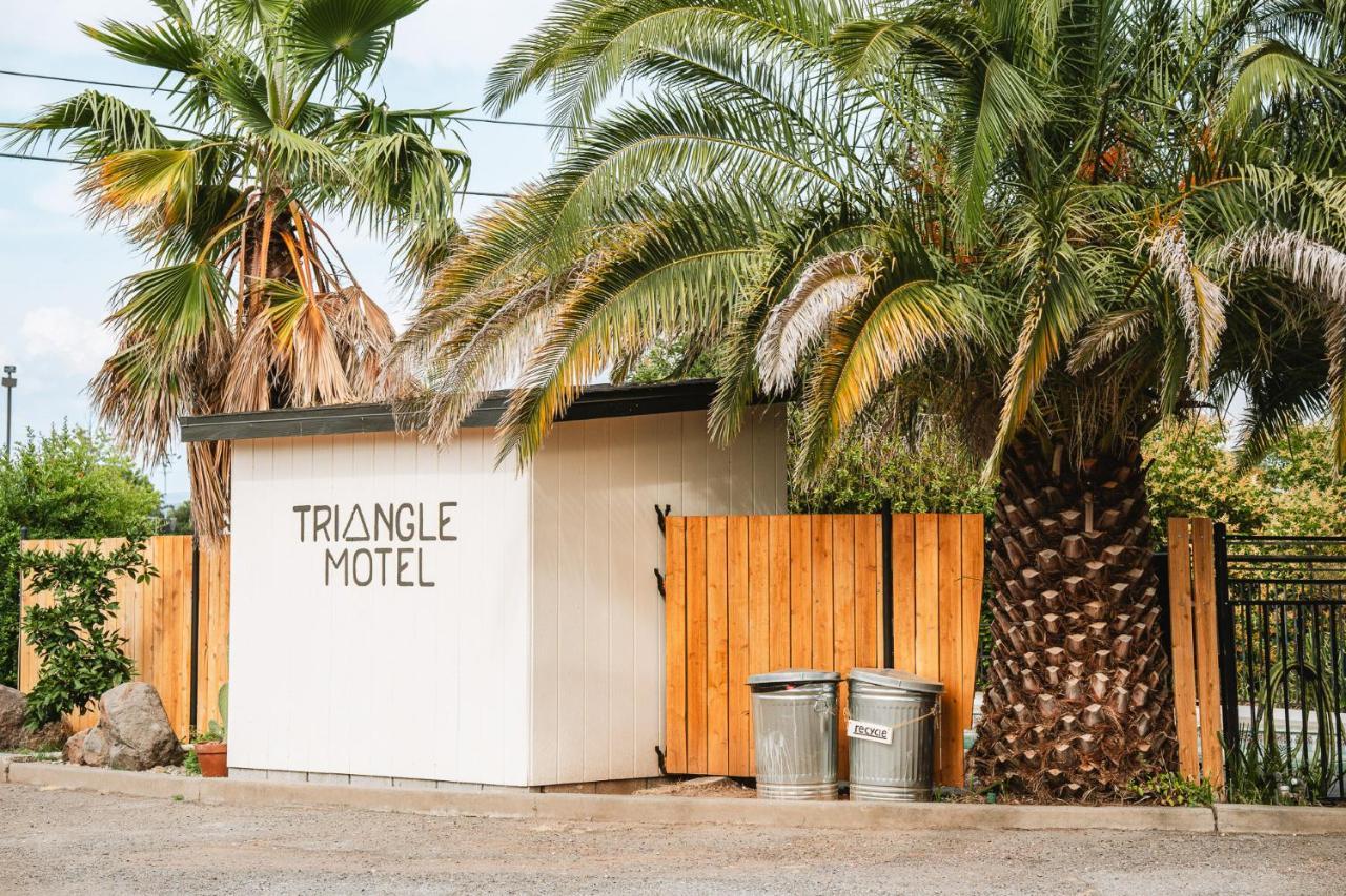 Triangle Motel Ред-Блафф Екстер'єр фото